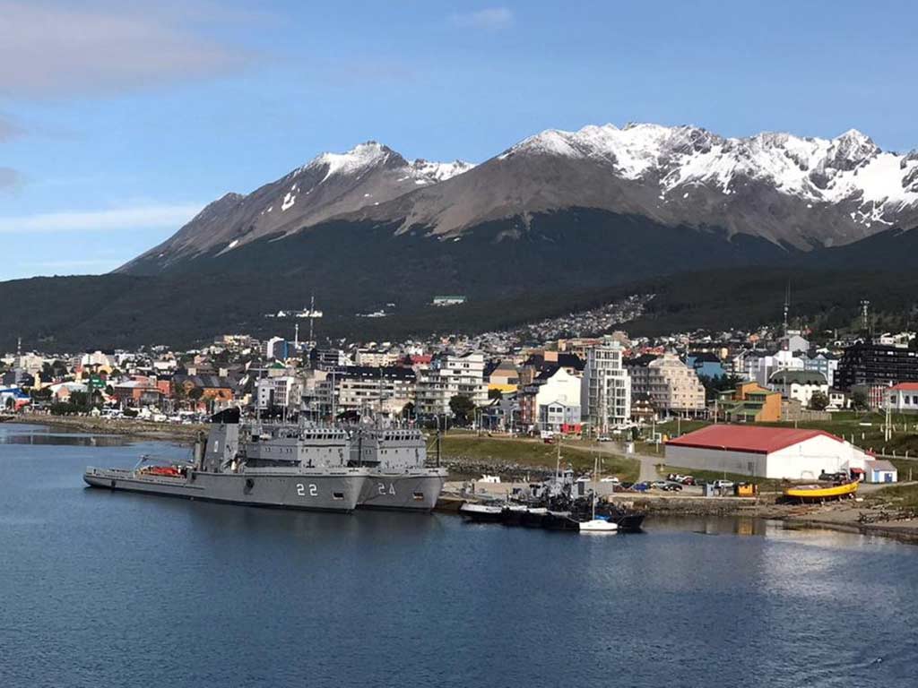 Presidente argentino permite por decreto despliegue de tropas de EEUU