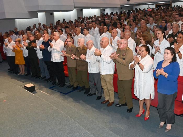 Conmemoraron aniversario 60 del primer Comité Central del PCC 