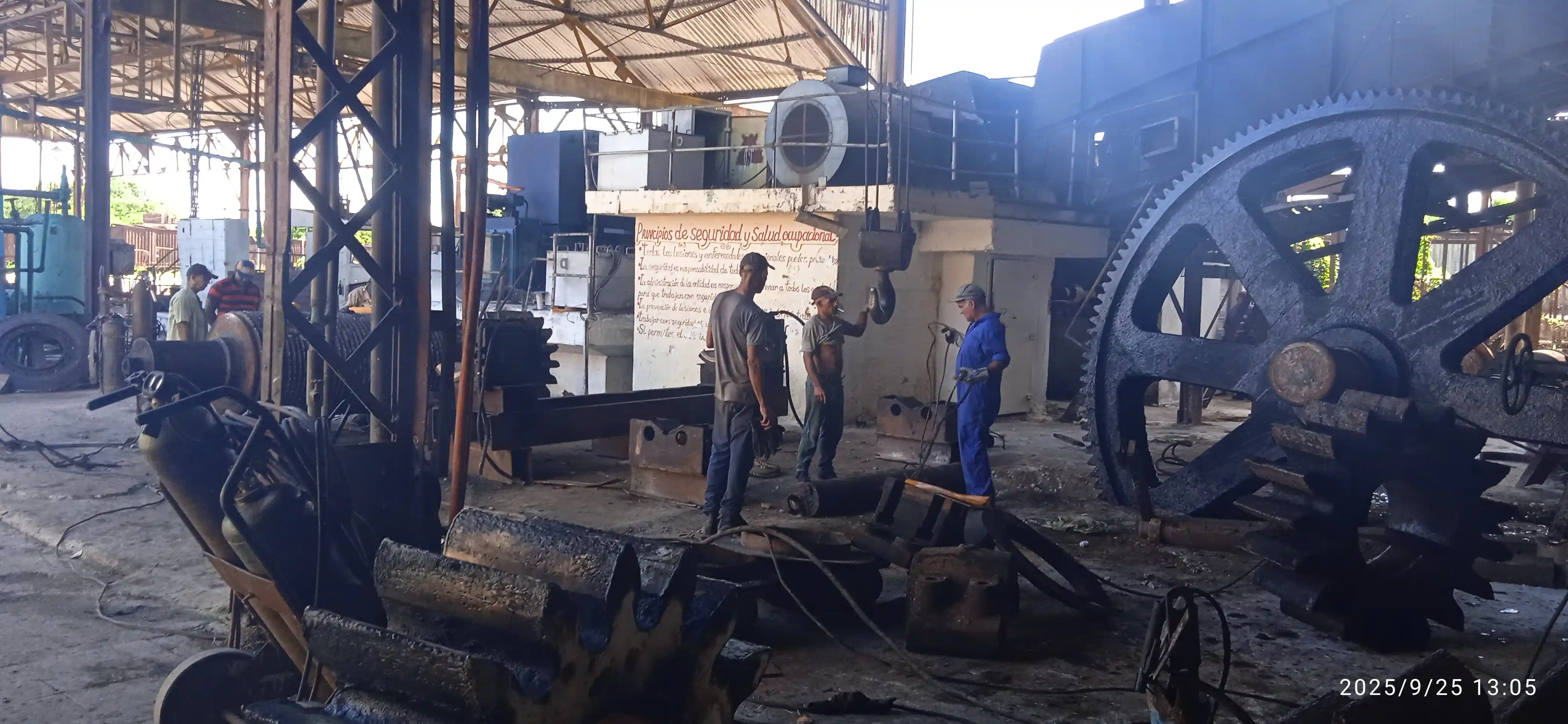 Un homenaje a la dedicación del trabajador azucarero de Villa Clara en su día