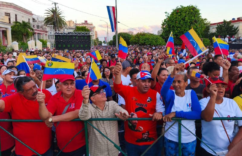 Encabeza Díaz-Canel acto de solidaridad con Venezuela 