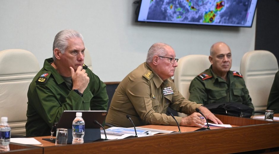 Díaz-Canel sostiene que lo más importante es proteger las vidas humanas ante el paso de Melissa