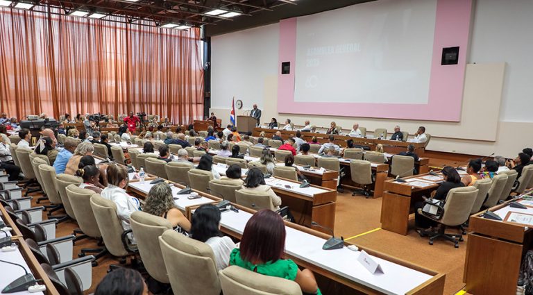Asamblea Constitutiva de Bufetes Colectivos ratifica compromiso con la Revolución y el socialismo