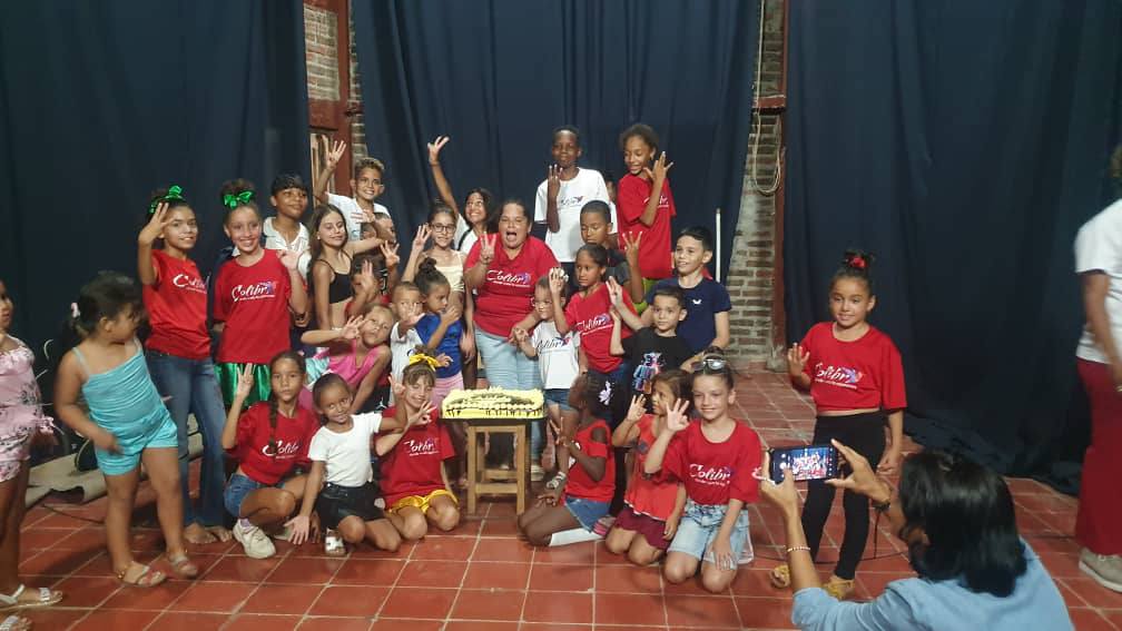 Compañía de teatro infantil Colibrí celebra su tercer aniversario