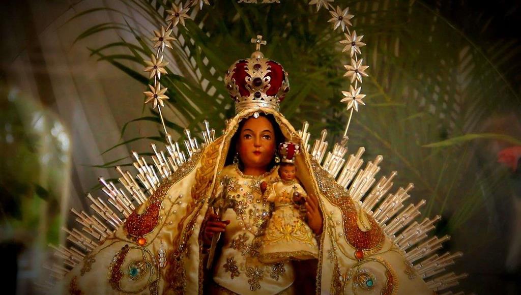 Cubanos celebran a la Virgen de la Caridad del Cobre, Patrona de Cuba