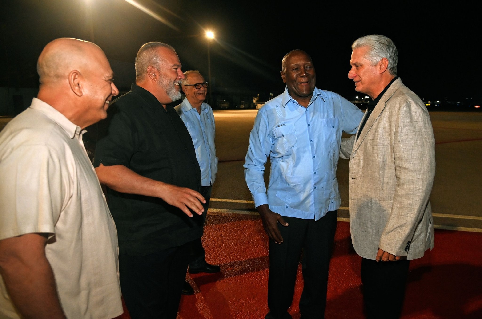 Díaz-Canel en Cuba tras gira por Asia