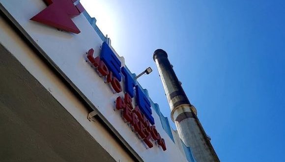 Prevé la UNE afectación de 1 910 megawatts para el horario pico nocturno de este lunes