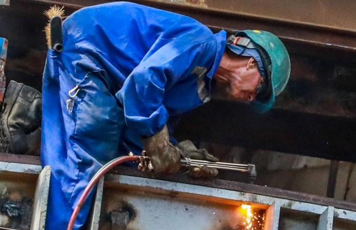 El Presidente cubano encabezó una reunión en la que se abordó el plan de acciones para enfrentar el agravamiento de la situación eléctrica y del abasto de agua en el territorio nacional.