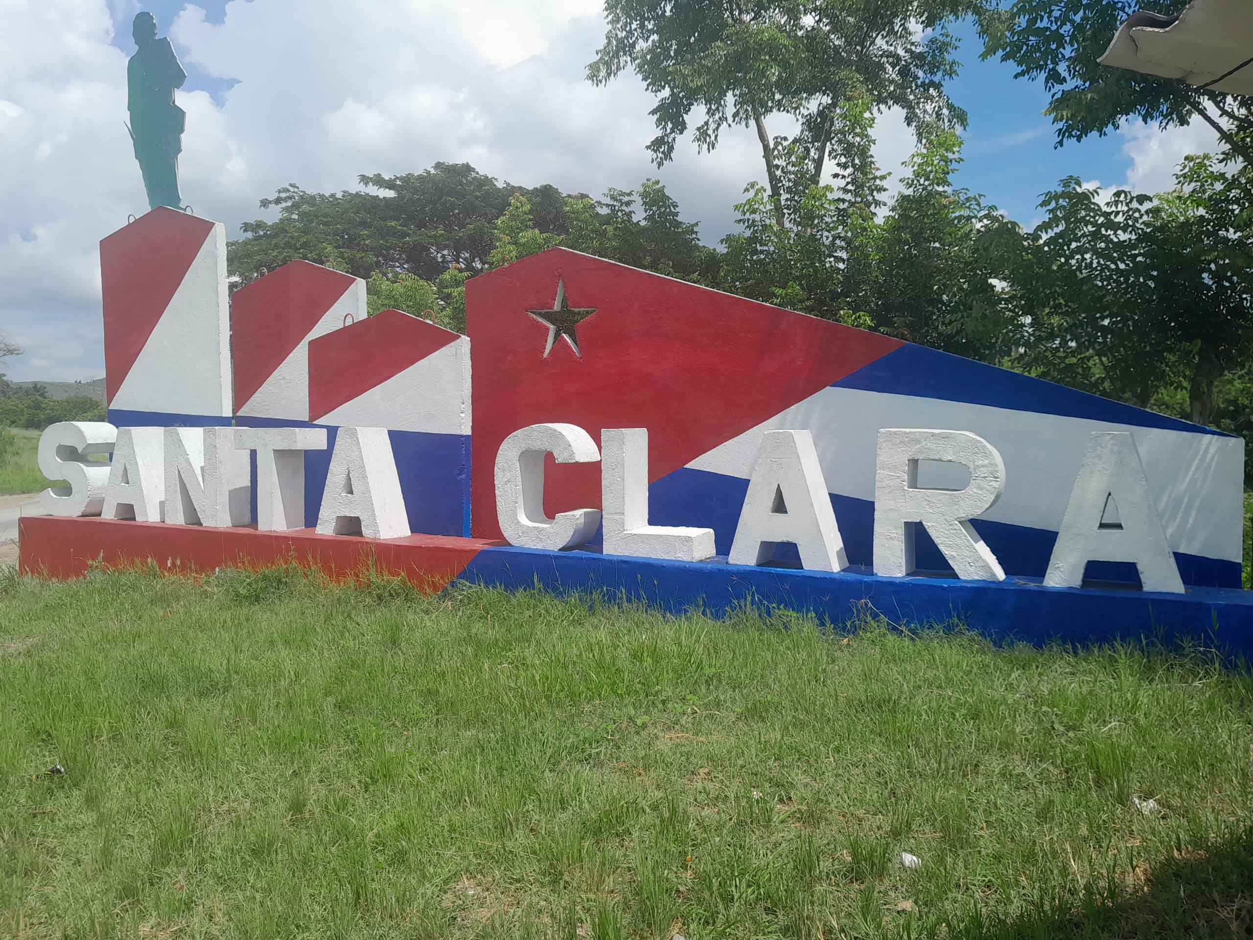 Autoridades de Santa Clara supervisan avances en limpieza y renovación urbana