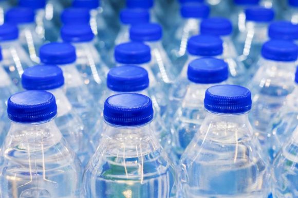 Contaminación invisible: Cómo el plástico desechable afecta la salud