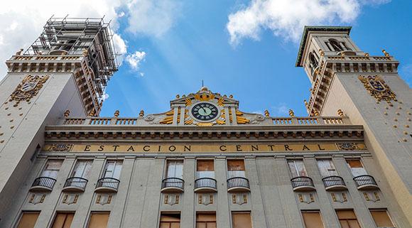 Avanzan ferrocarriles cubanos en recuperación y modernización
