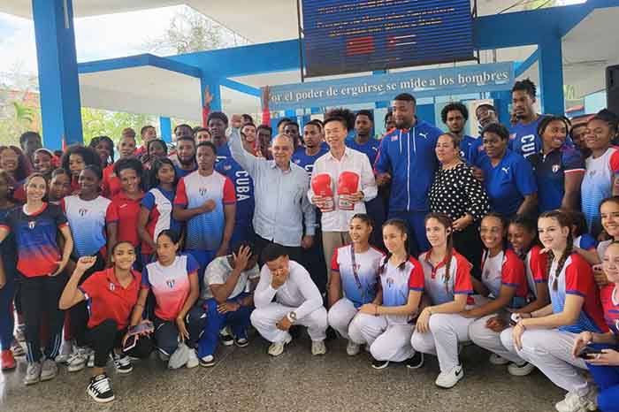 Entregó China donativo al deporte cubano