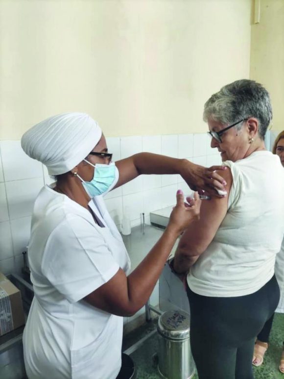 Cuba implementa estrategia proactiva contra el chikungunya usando Biomodulina T