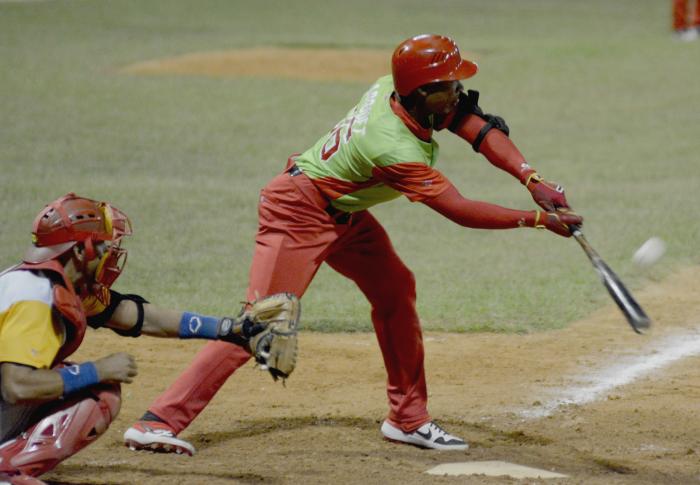 Leñadores obligan a un séptimo juego