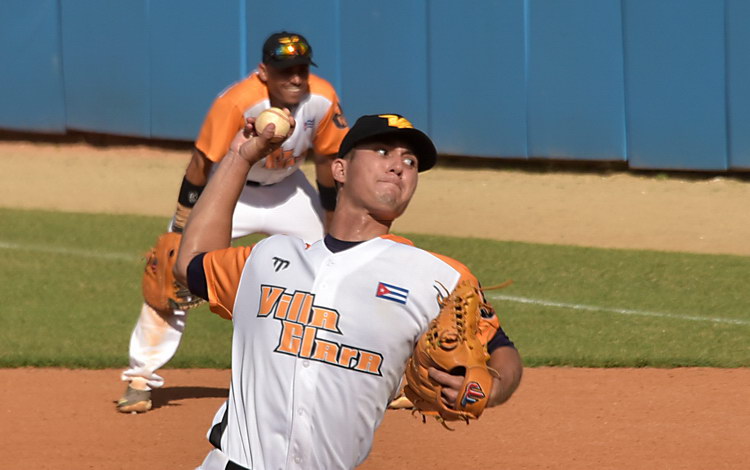 Cuatro villaclareños en equipo a Serie de las Américas de Béisbol