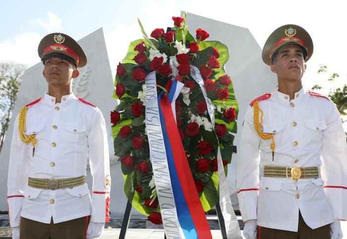Conmemoran en Cuba el aniversario 108 de la fundación del Ejército Rojo