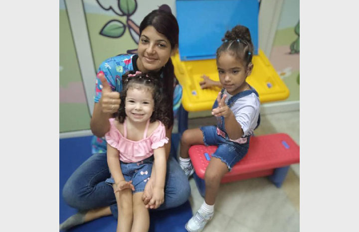 Beneficia Programa Cubano de Implantes Cocleares a cientos de personas