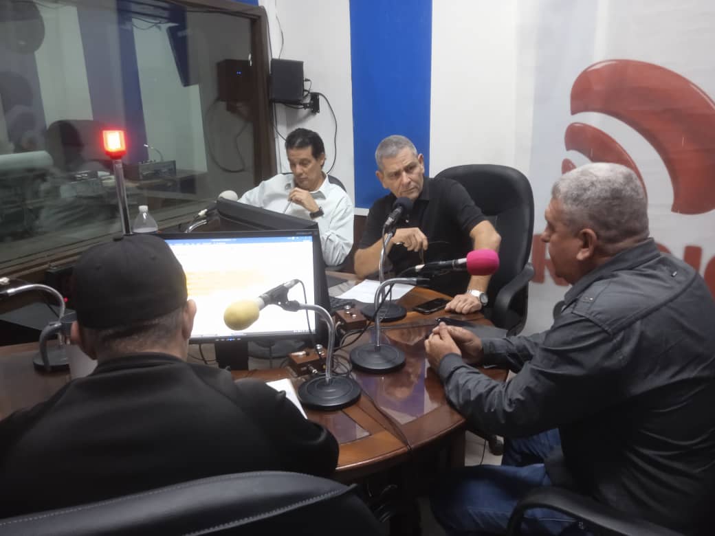 Exponen experiencias en cambio de matriz energética en Villa Clara