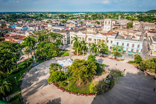 Felicita Presidente cubano a Santa Clara en su 337 aniversario