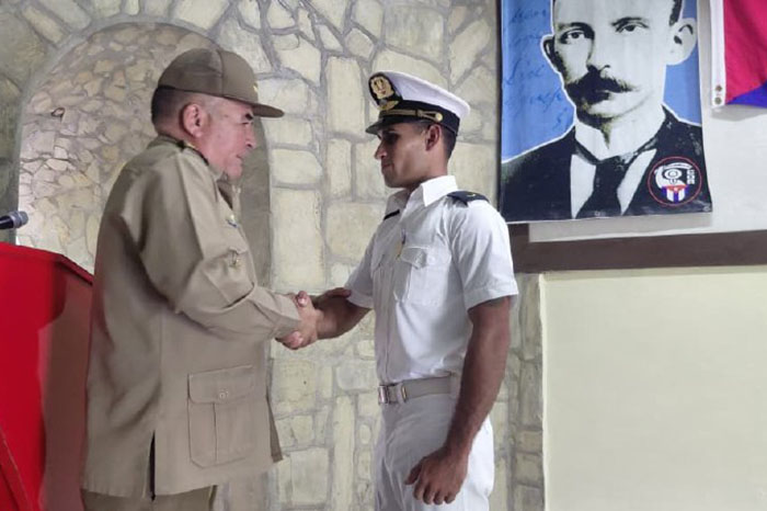 Celebra Región Militar Villa Clara acto de ascensos y condecoraciones