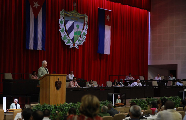 Llama Díaz-Canel a transformar con unidad y compromiso
