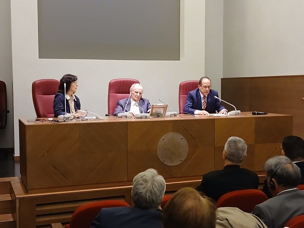 Celebran en Vaticano vínculos con Cuba con documental El papa y Fidel