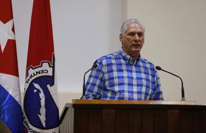¡Por Cuba, por el futuro del socialismo, seguiremos resistiendo, trabajando, creando y venciendo!