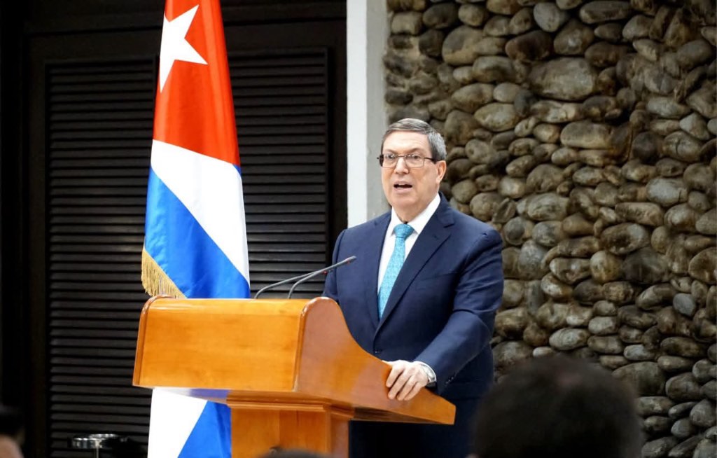 Canciller cubano reafirma vocación de paz de la isla