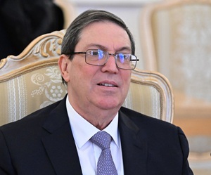 Canciller cubano sostiene comunicación telefónica con sus pares de Kuwait, EAU y Qatar