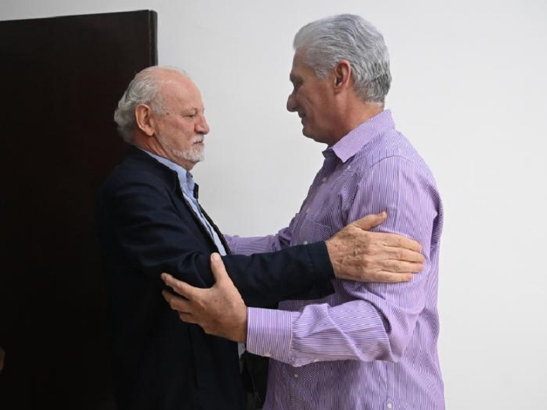 Para Cuba, el abrazo de la Asamblea Internacional de los Pueblos (+Audio)