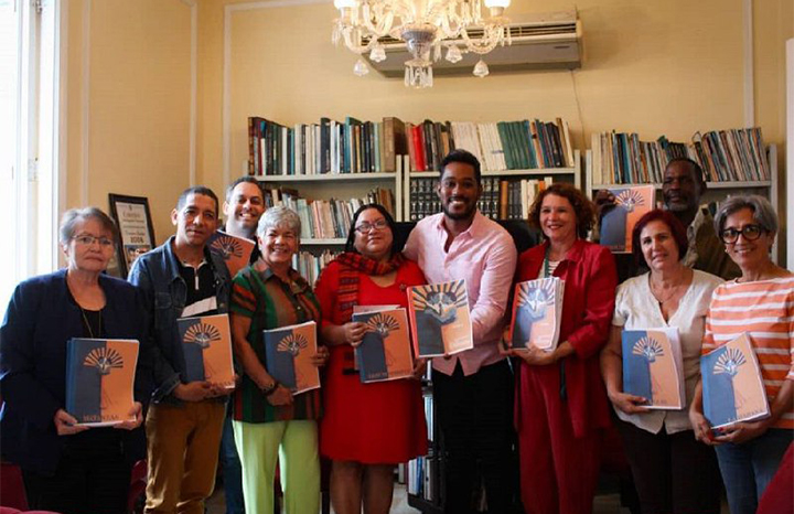 Entregan expediente para declarar el danzón Patrimonio Cultural