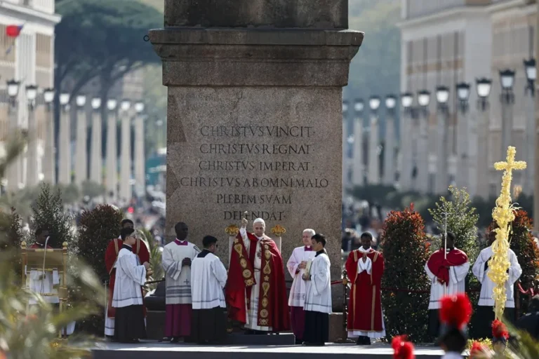 Papa León XIV abre la Semana Santa con llamado a la paz