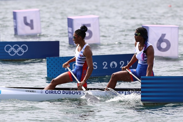 Canoístas cubanas Cirilo y López se preparan en Colombia de cara a los Juegos Centroamericanos y del Caribe