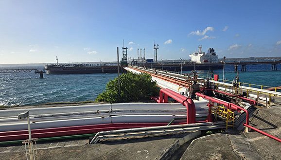 En Matanzas, buque ruso con cargamento de crudo para producción de derivados