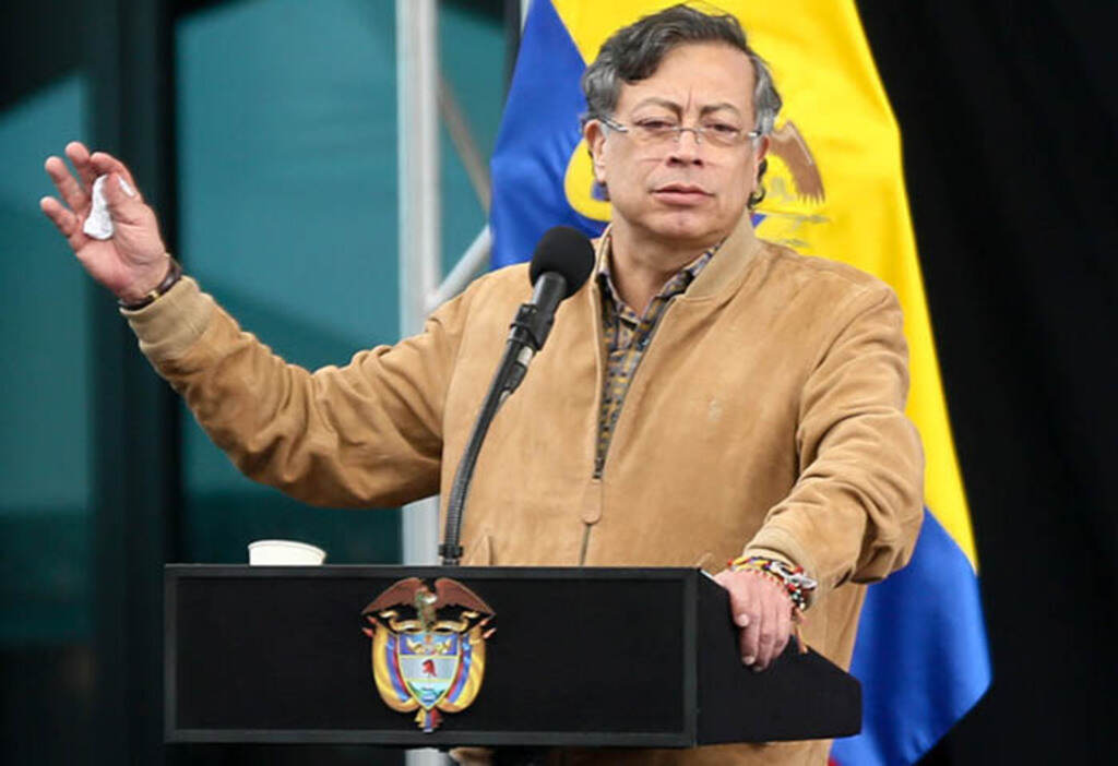 Petro: Cuba no debe ser invadida, sino aplaudida y ayudada