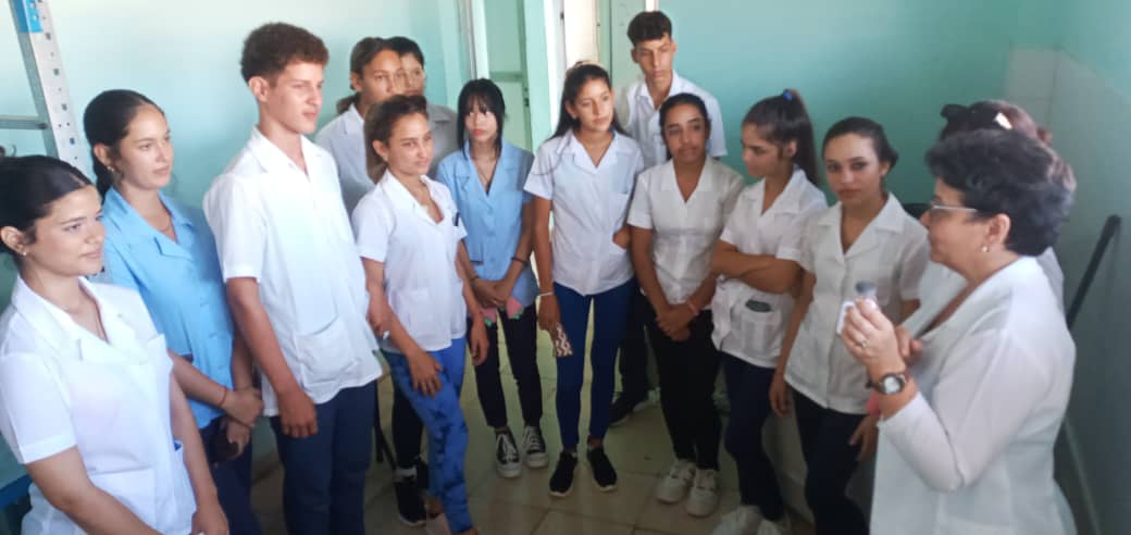 Día de la enfermería: Excelencia con alma de servicio
