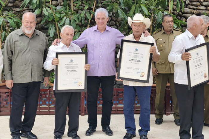 El campesinado cubano no defraudará a la Revolución