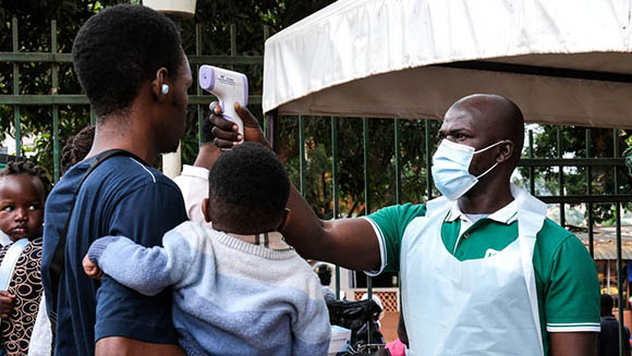 ¿Qué es el virus del Bundibugyo, cómo se transmite y cuál es la situación actual del nuevo brote de ébola en África central?