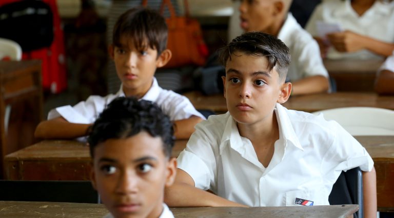 Cuba adelanta el cierre del curso escolar y elimina los exámenes de ingreso a la Educación Superior