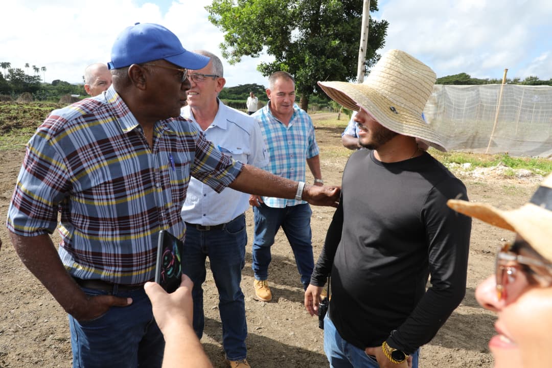 Intercambia Valdés Mesa con jóvenes agricultores villaclareños 